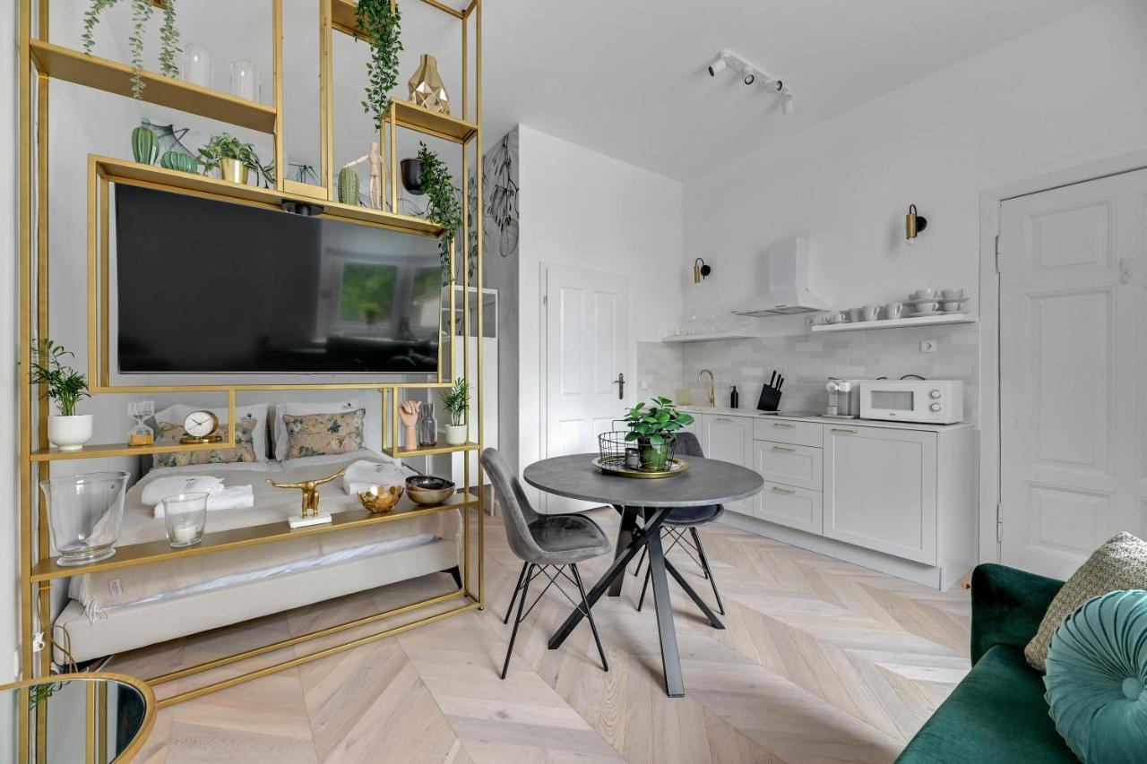 Lion Apartments -Tokio Premium Apartment At The Sopot Center المظهر الخارجي الصورة
